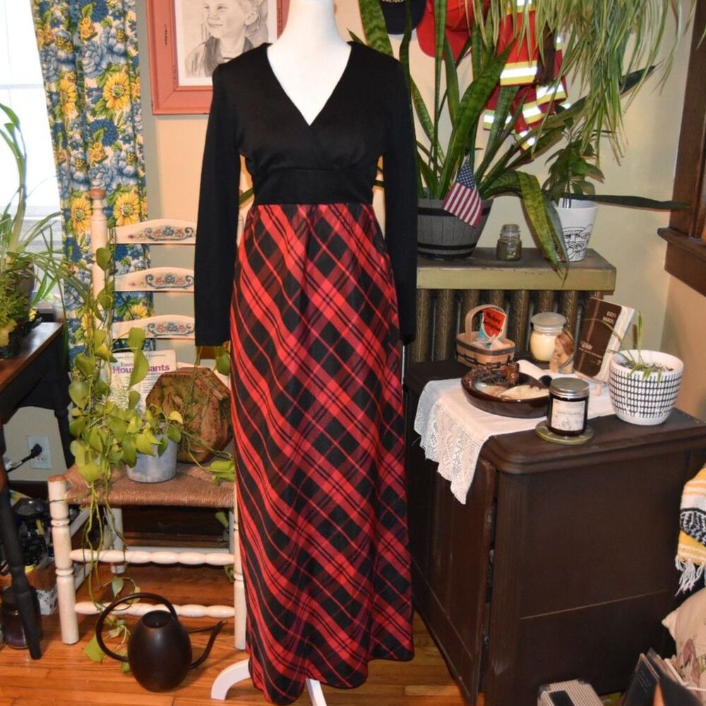 Vintage 1970s Maxi Hostess Dress Mixed Media Red Tartan Plaid Skirt Size Small